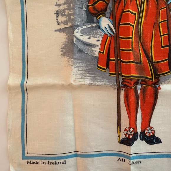 Lamont Linen Dish Kitchen Towel Beefeater Guard Ireland Souvenir Collectible - Picture 4 of 5